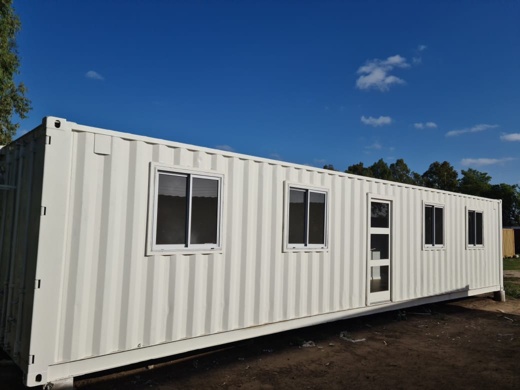 Vivienda construida en contenedor marítimo de 40 pies, Bahía Blanca